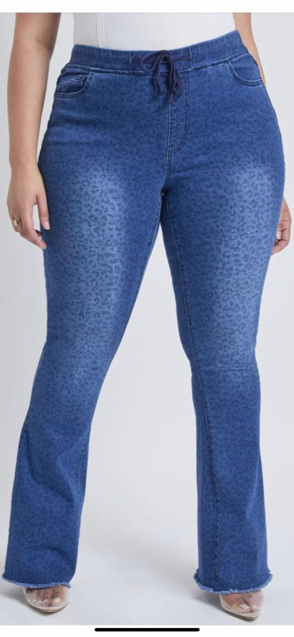 YMI Junior Fit High Rise Fray Hem Jogger Black or Blue leopard to choose from