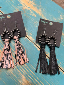 Navajo Pearl earrings w/ Fringe leopard or Black