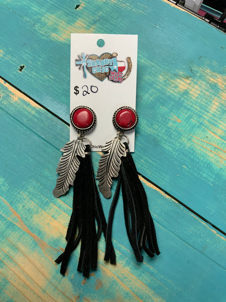 Leather fridge earrings with dangle feathers multi colors